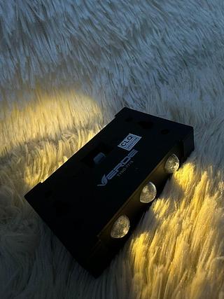 TYND-7715 LUMINARIA ARANDELA EXTERNA SOLAR VERDE