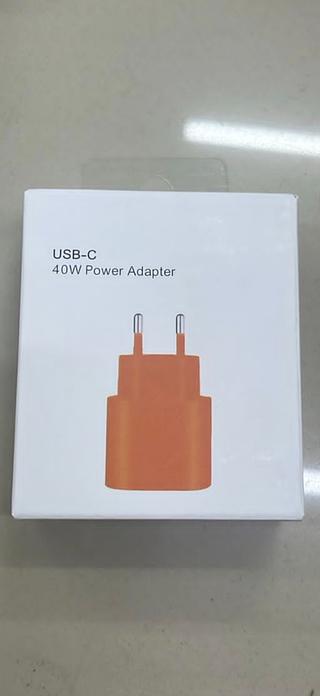 USB-C 40W POWER ADAPTER