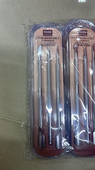 KIT DE MANICURE E CUIDADOS DOUBLE-HEADED MADE BASICS
