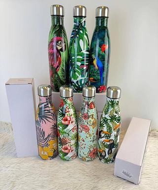 GARRAFA TÉRMICA COM UM PADRÃO TROPICAL Z-MONET