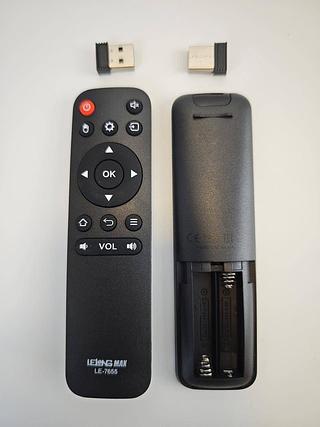 CONTROLE REMOTO COM 2.4G E MOUSE LELONG MAX