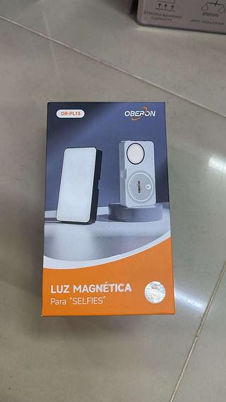 LUZ MAGNETICA PARA ''SELFIES'' OBERON