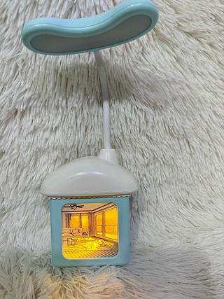 TD05 ABAJUR MULTIFUNCIONAL COM DESENGO LED HMASTON