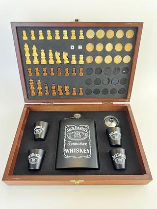 KIT CANTIL DE BOLSO INOX WHISKY JOGO DE XADREZ MALETA LUATEK