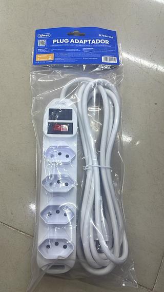 PLUG ADAPTADOR 4 TOMADAS 3.M KNUP