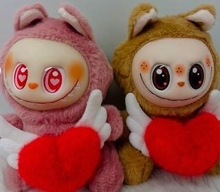 LABUBU DE PELÚCIA / CHAVEIRO