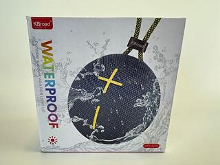 CAIXA DE SOM WATERRPROOF RGB LIGHT UP KBROAD