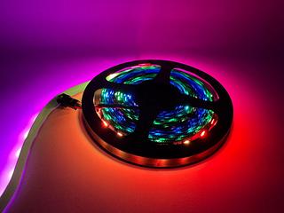 FITA DE LED RGB 60SMD DC 12V 5M L-LENA