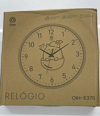RELÓGIO DE PAREDE DECORATIVO COM ESTAMPA DE CAPIVARA OÁSIS MARKET