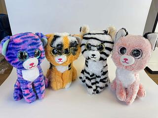 UNICÓRNIO DE PELÚCIA