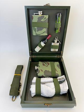 KIT DE CANTIL E UTENSÍLIOS TALHERES , ABRIDOR E COPINHO COM MALETA LUATEK