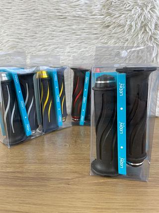 KIT DE MANOPLAS LEON GTS